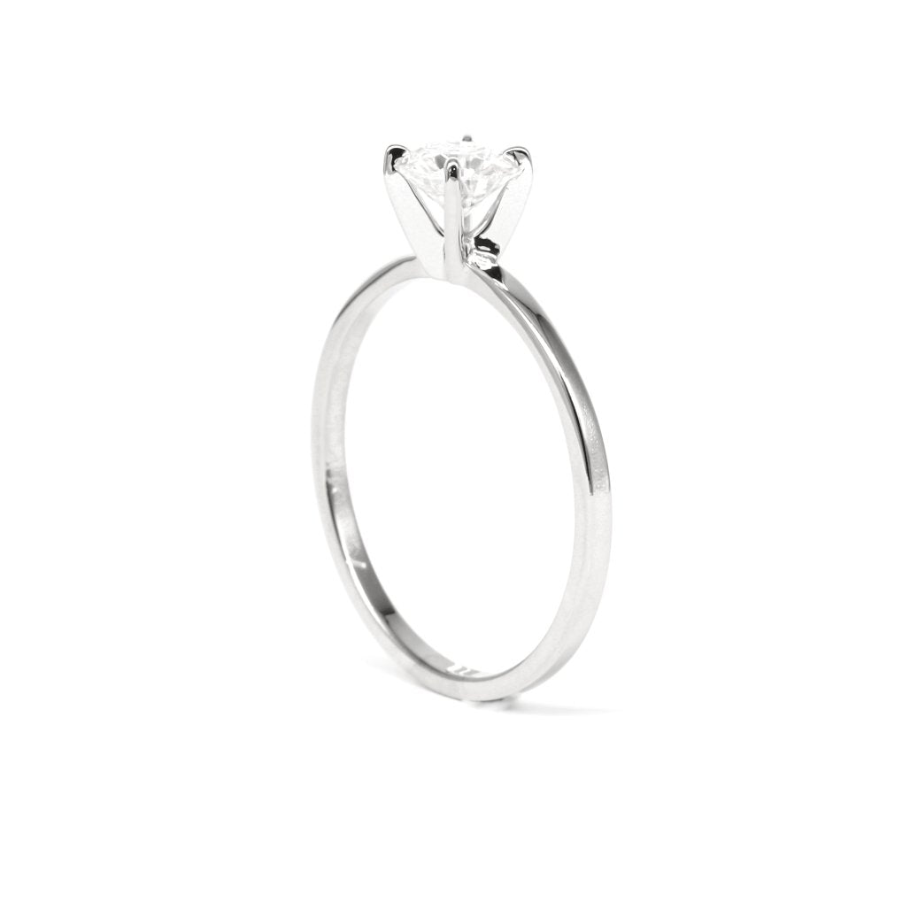 Diamond Solitaire Ring in White Gold