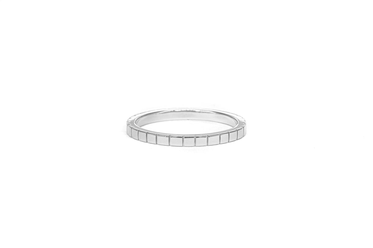 White Eternity Grooved Gold Ring