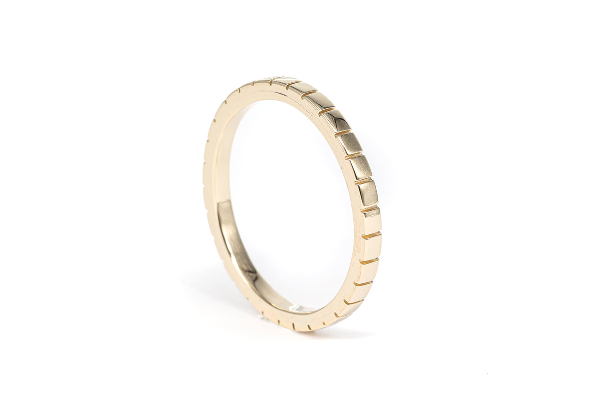 Yellow Eternity Grooved Gold Ring