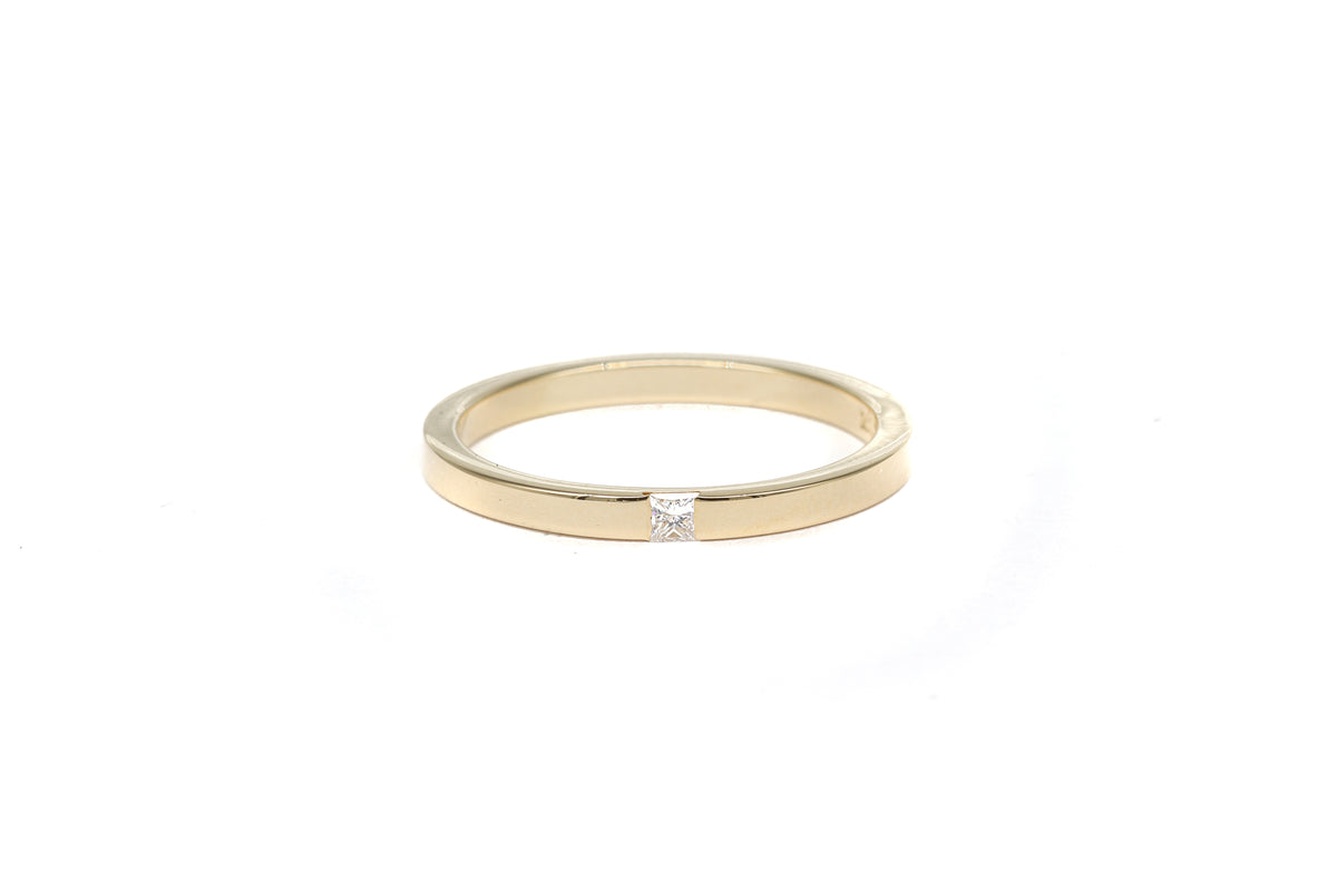 Princess Diamond Yellow Gold Ring