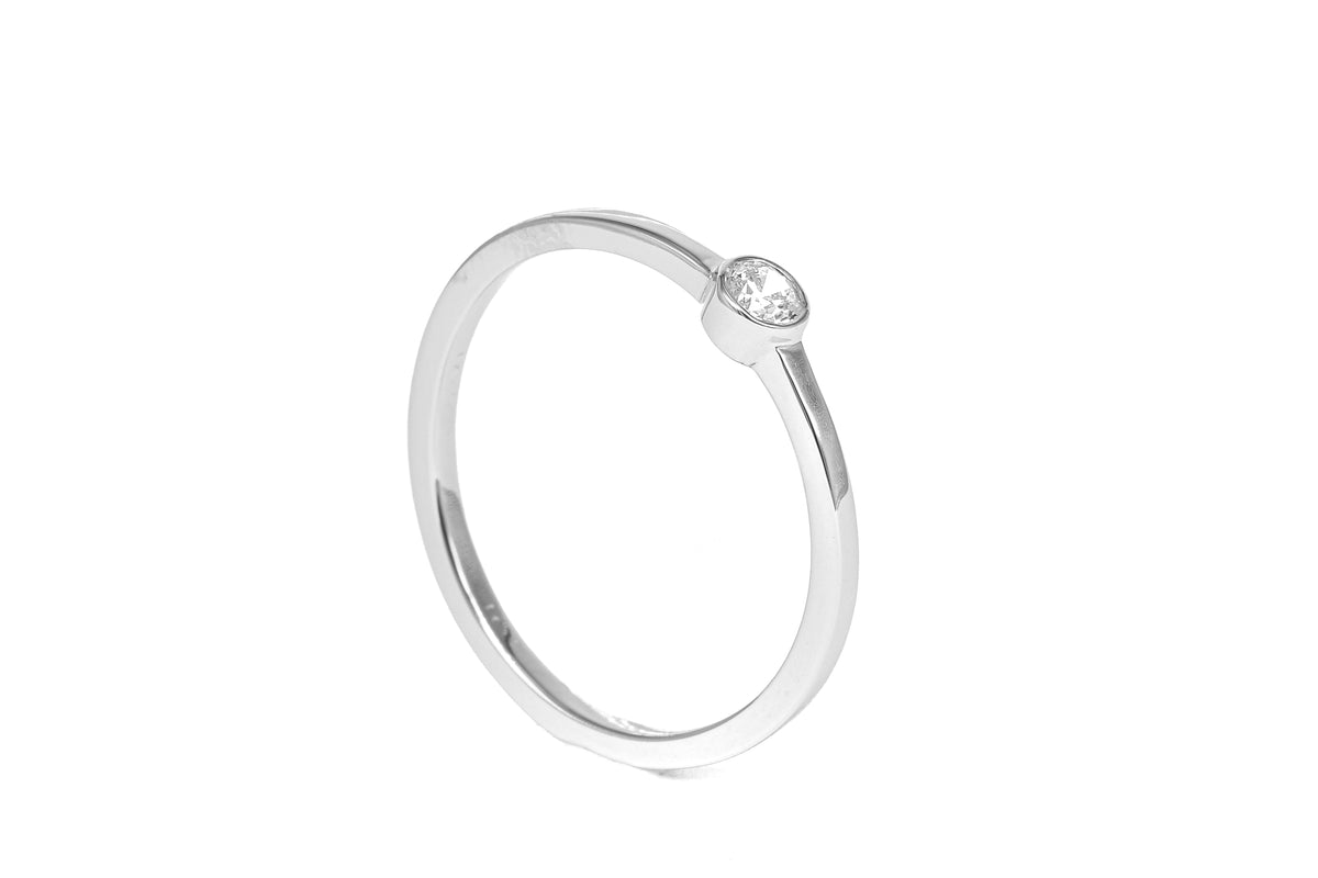 Moissanite Solitaire Ring in 14 Karat Yellow Gold (0.10 Carat)